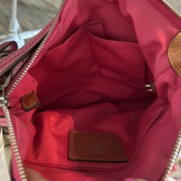 Vintage Coach A1073-F13674 - Jacquard Pink Striped Shoulder Bag - Brown & Tan - Picture 2 of 8